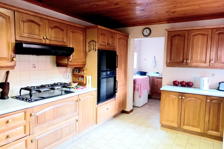 5 Bedroom Property for Sale in Vredenburg Western Cape
